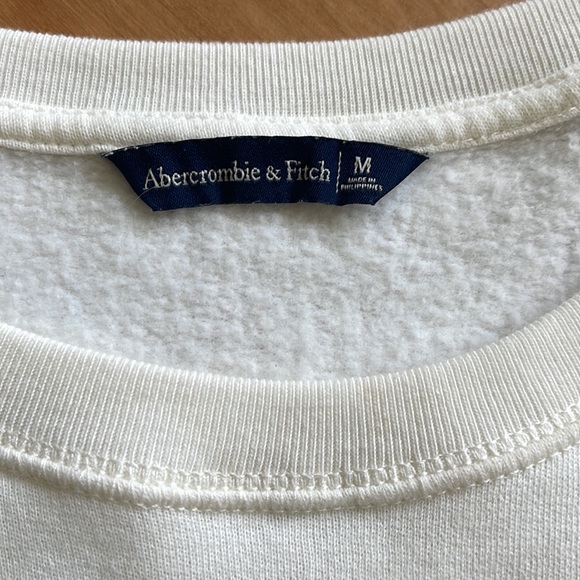 Abercrombie & Fitch cropped sweatshirt - Picture 3 of 5